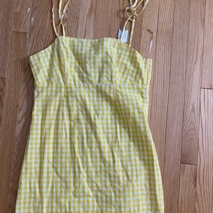Lottie Moss (Pacsun) Yellow dress